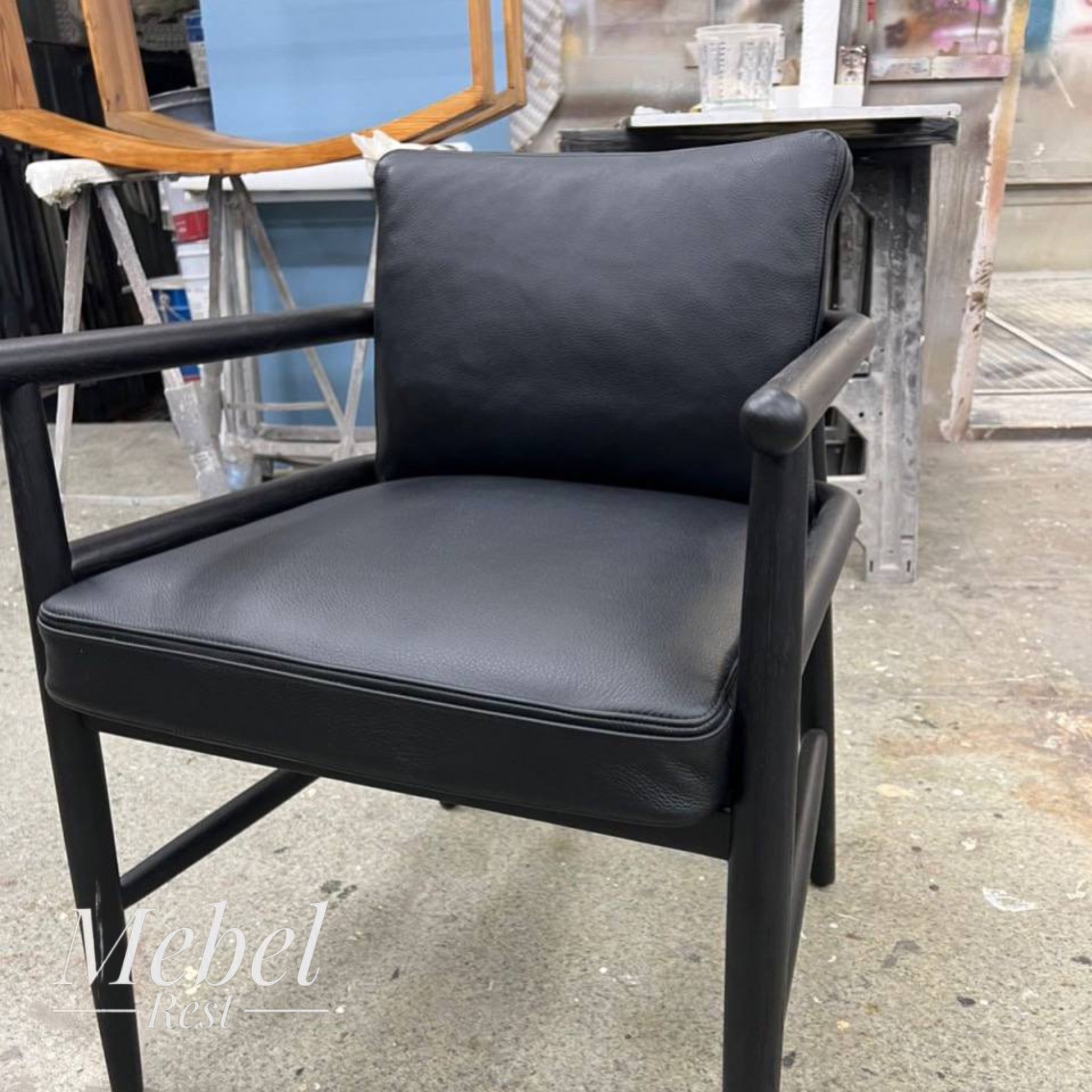 restavraciya-rastreskivanij-na-karkase-polukresla