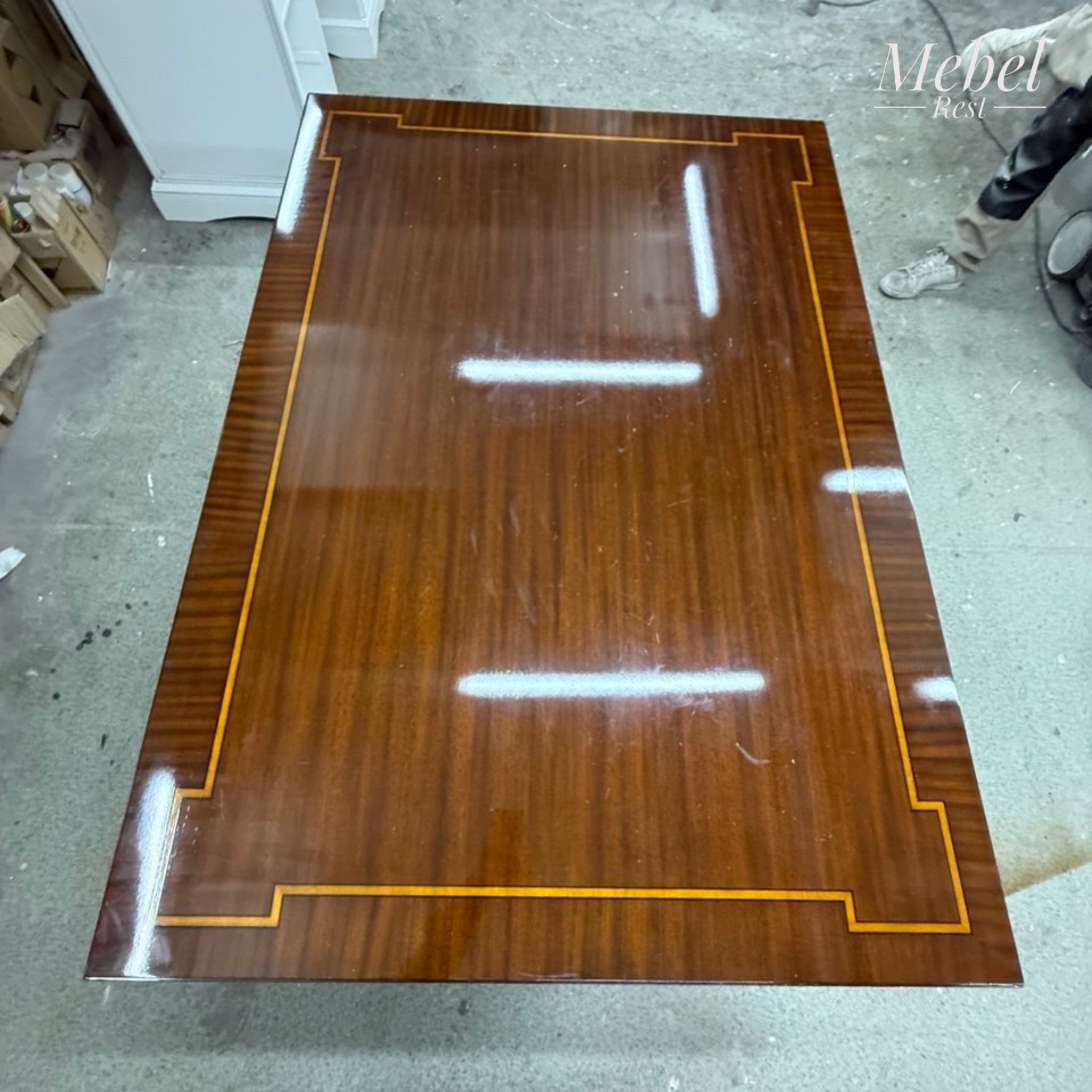 obnovlenie-poverhnosti-stola